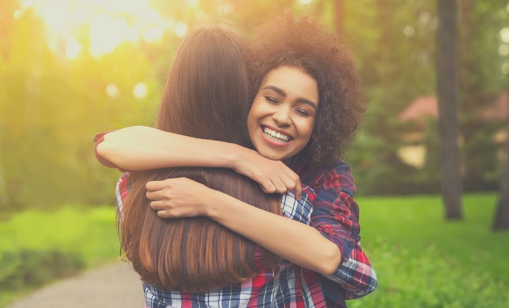 60 Simple Ways to Make Someone Happy Today - Happier Human