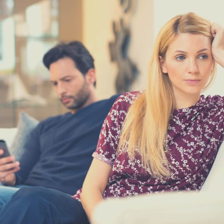 13 Real Reasons Why a Narcissist Won't Divorce You - Happier Human