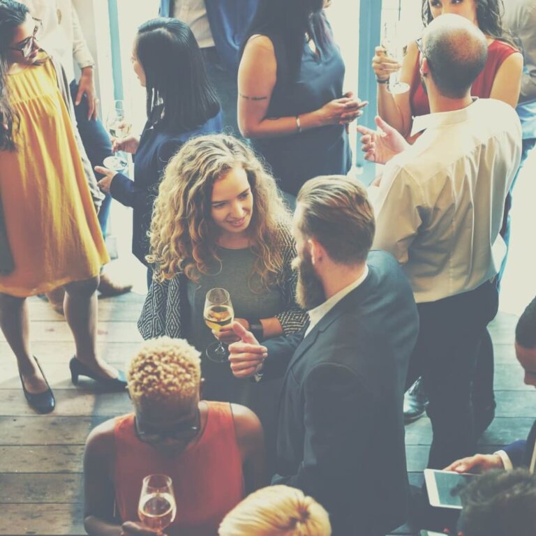 9 Breadcrumbing Examples & How to Respond to Someone Doing It Happier