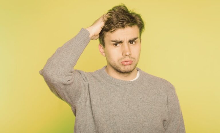 25 Revealing Signs Someone Has Low Intelligence - Happier Human