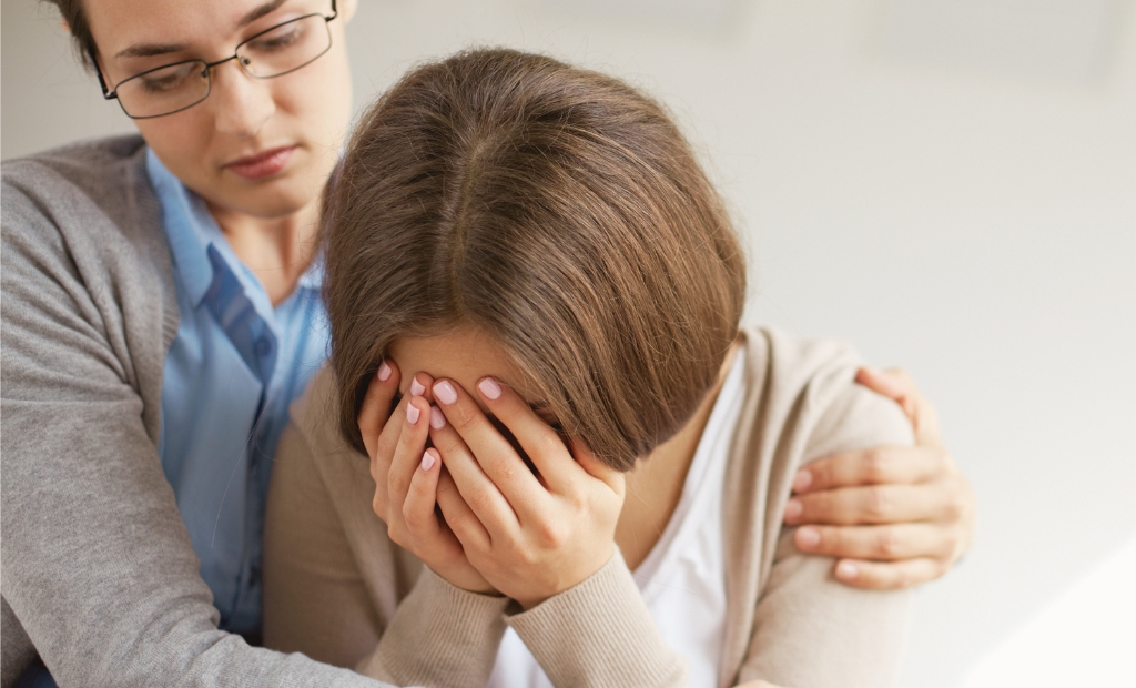 comforting a depressed friend | supportive friendship advice | mental health support tips