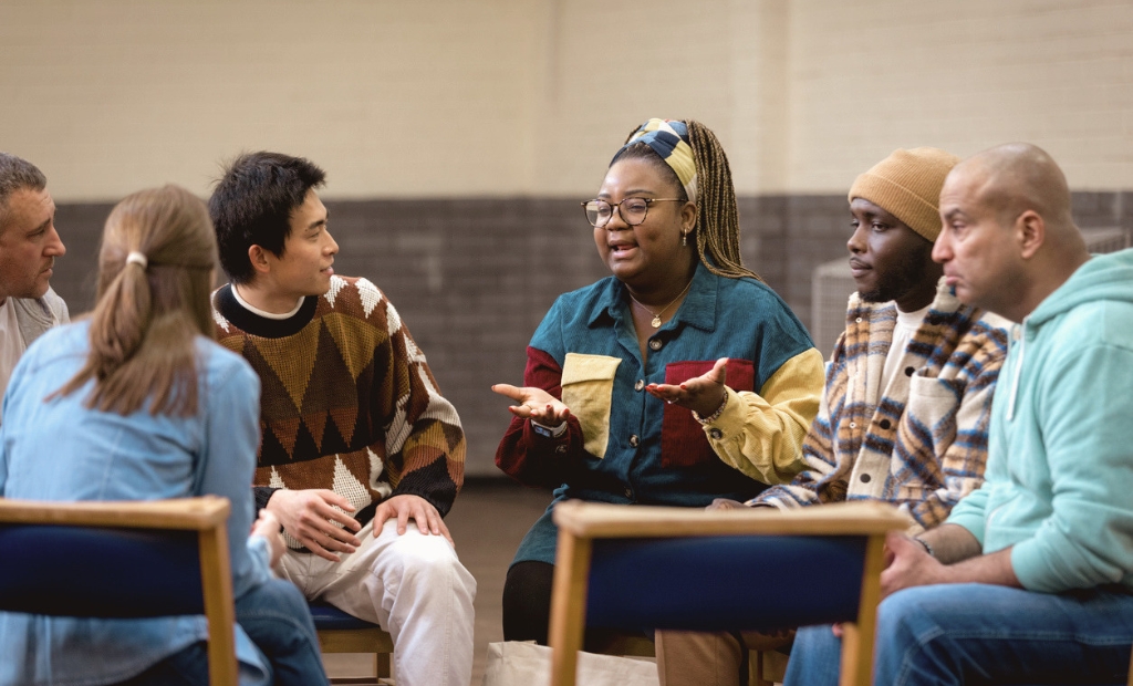 21 Mindfulness Group Discussion Questions to Create Deep Conversations
