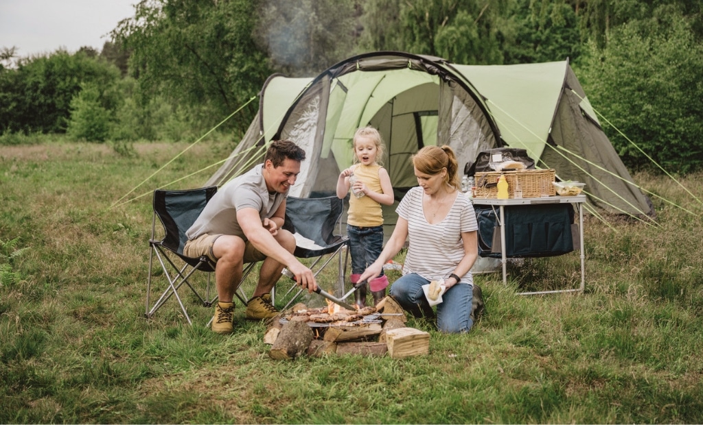 camping coloring page | outdoor camping scene | nature coloring sheet