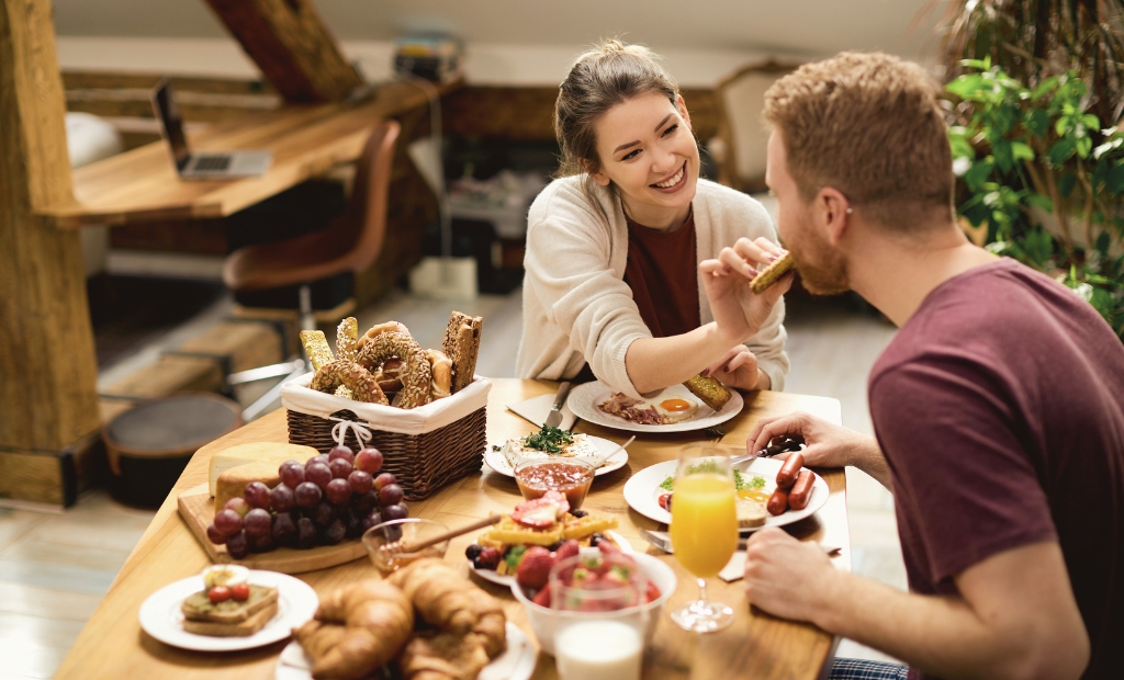 types of romantic relationships | understanding different relationship styles | identifying your relationship dynamic