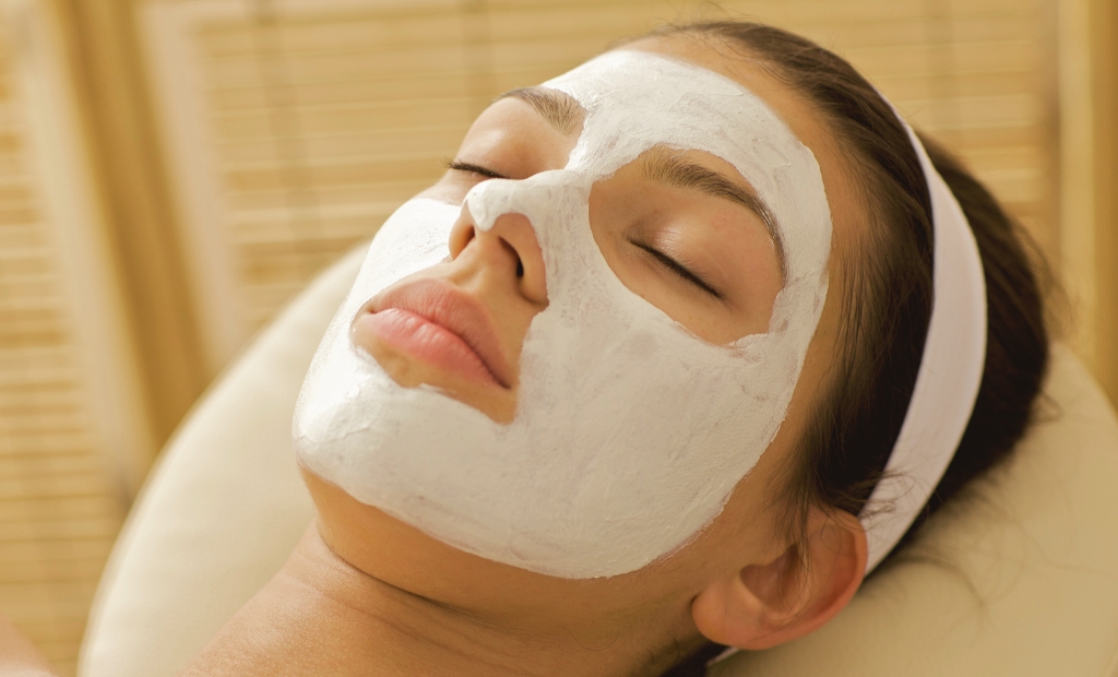 guide to creating the perfect self care night | relaxing evening routine ideas | stress relief and wellness tips