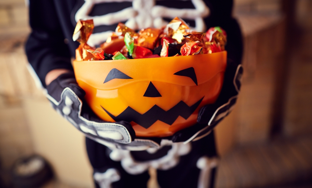 cute kawaii Halloween coloring page | adorable spooky characters | kids printable activity
